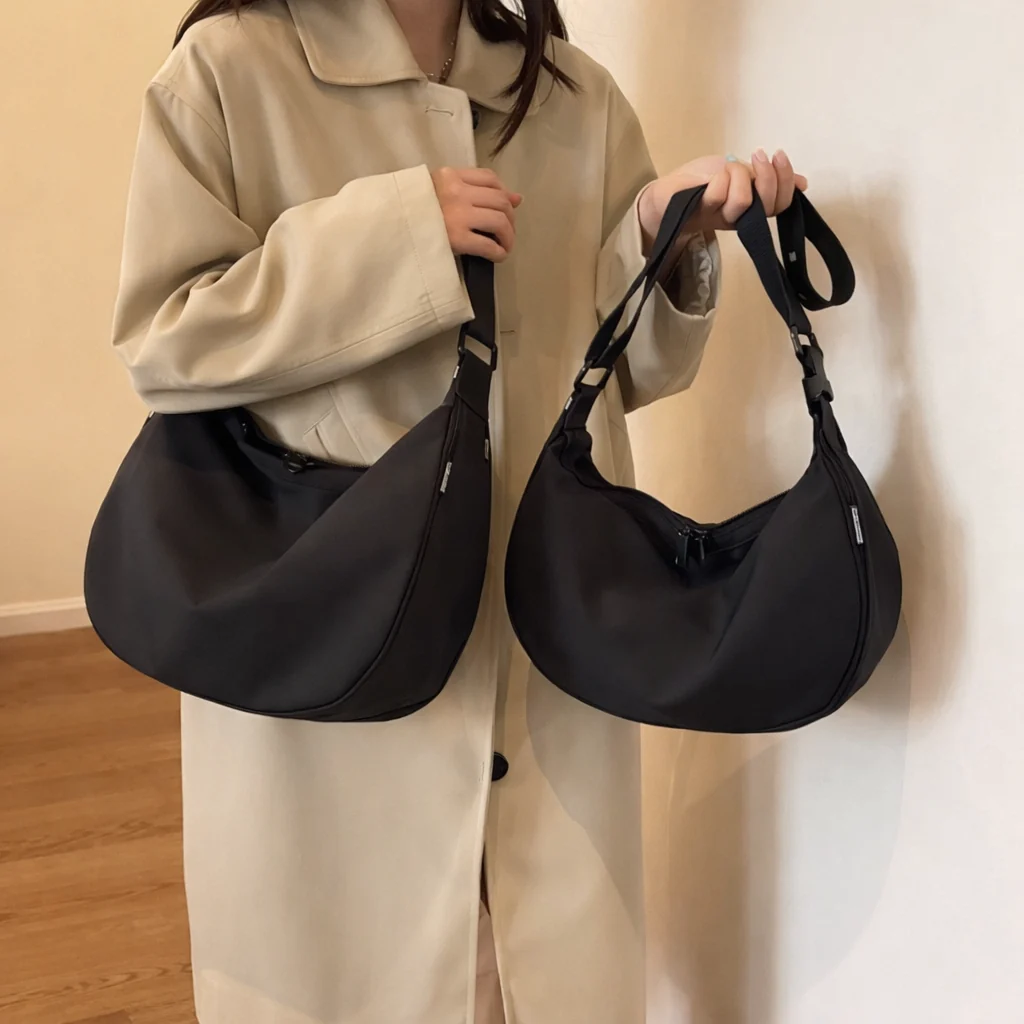 Lucien Drip sling bag - Image 3