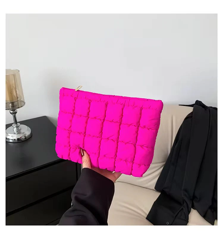 Verde Quilted Clutch - Image 14